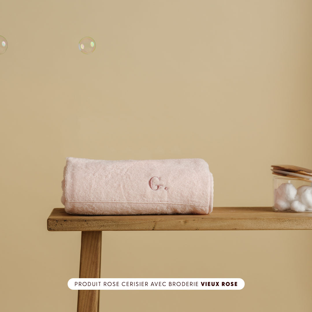 Broderie serviette de bain
 - Dalfilo