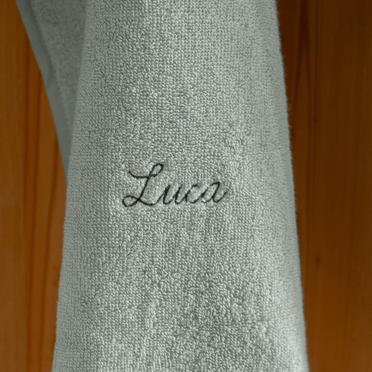Broderie ensemble de plage tout-en-un
 - Dalfilo