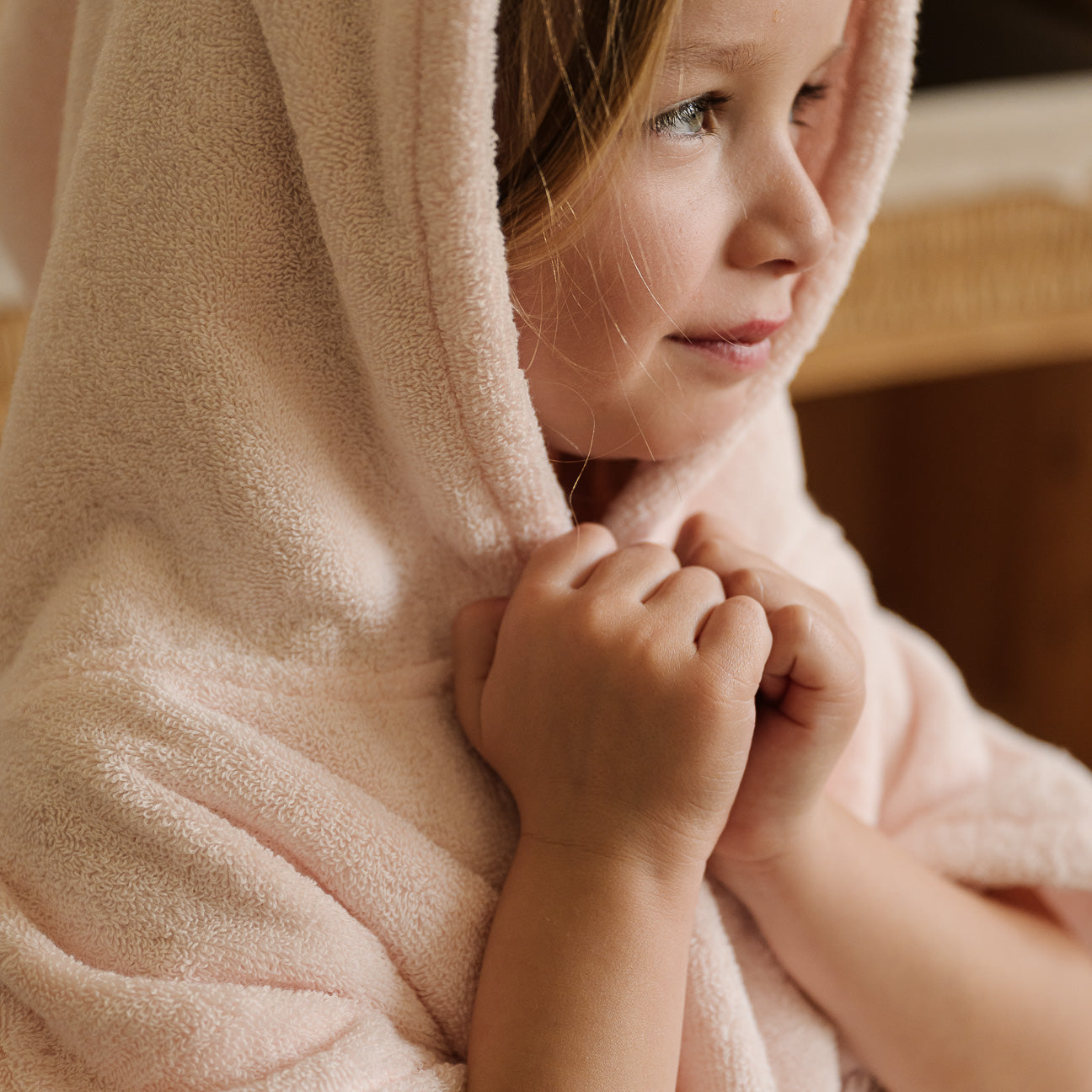 Poncho de bain pour enfant
- Taille unique (2-4 ans)- Rose Cerizier- Coton classique - Dalfilo