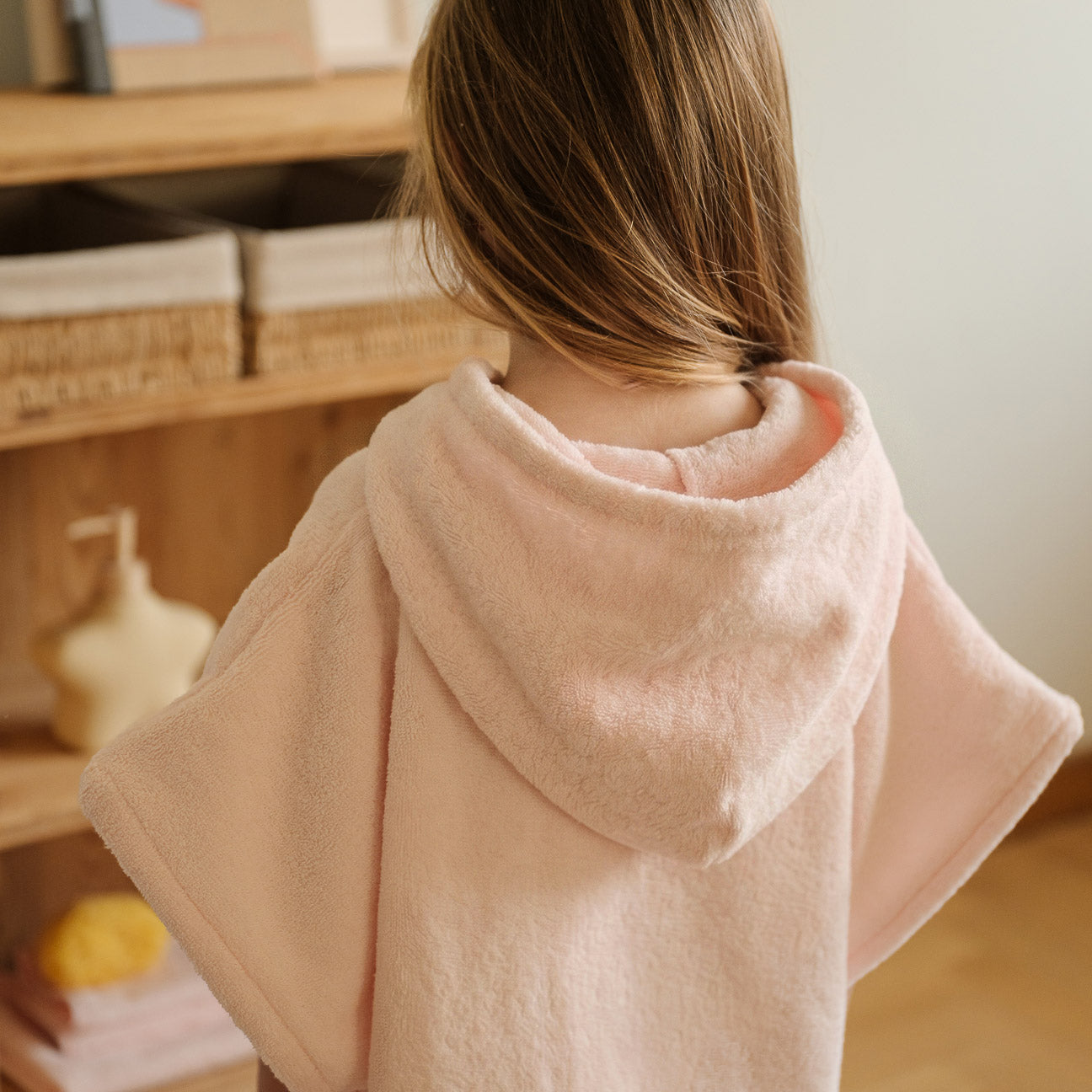 Poncho de bain pour enfant
- Taille unique (2-4 ans)- Rose Cerizier- Coton classique - Dalfilo