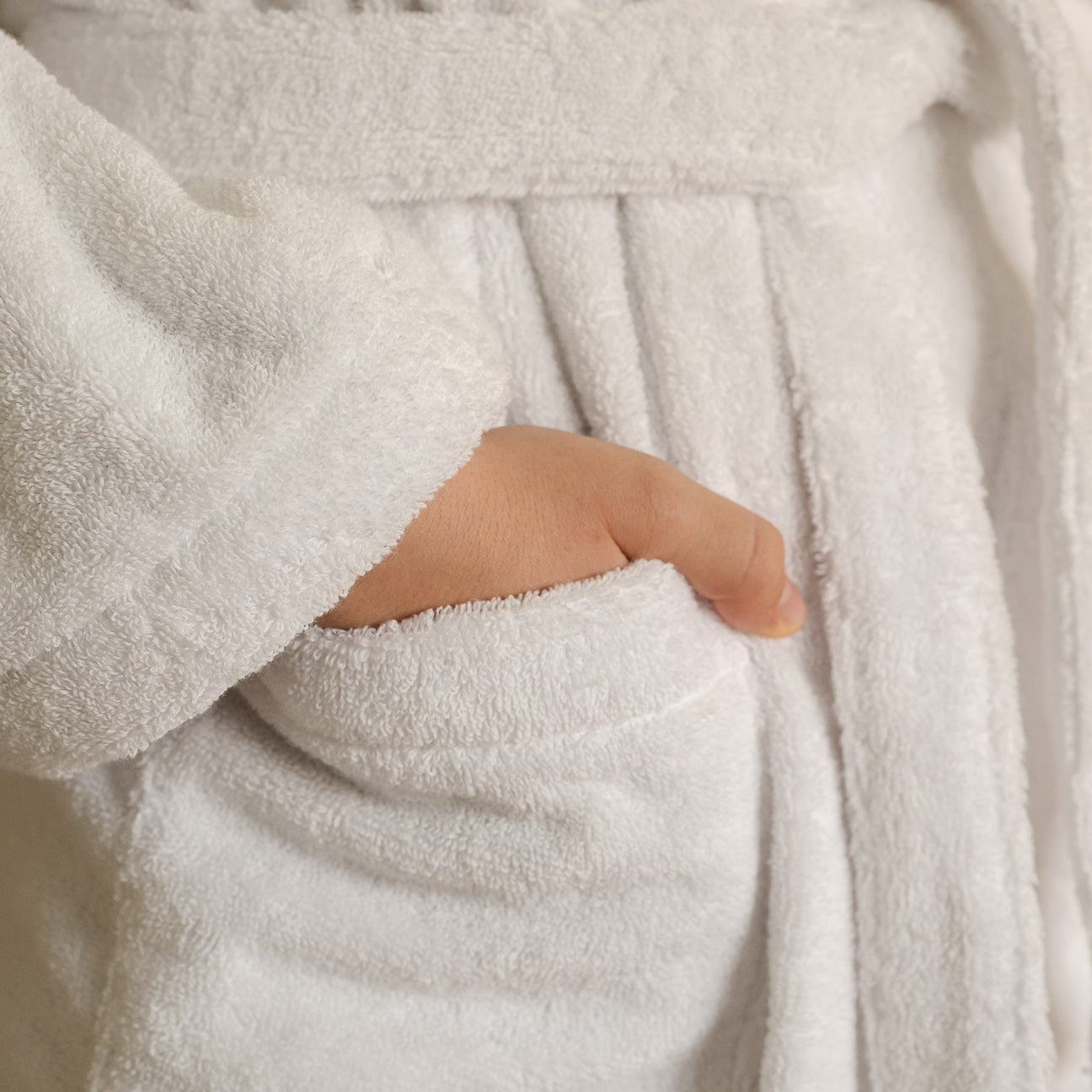 Peignoir enfant à capuche
- 4-6 ans- Blanc- Coton - Dalfilo